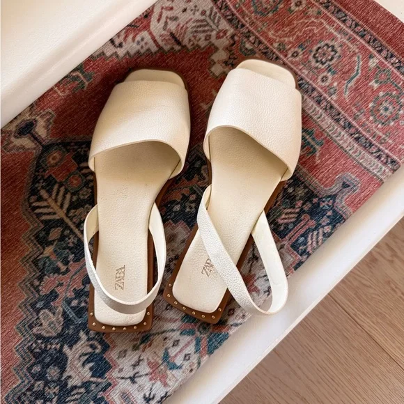 Zara Women's Elegant White Sandals - Picture 3 of 4